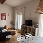 アパート 1er Consul