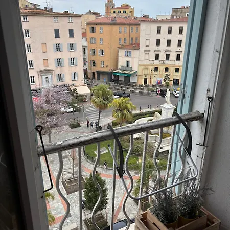 1er Consul アパート