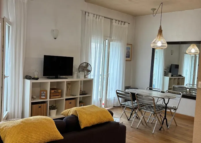 1er Consul Ajaccio (Corsica)