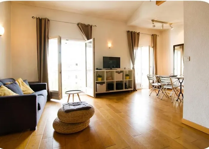 1er Consul Apartment *